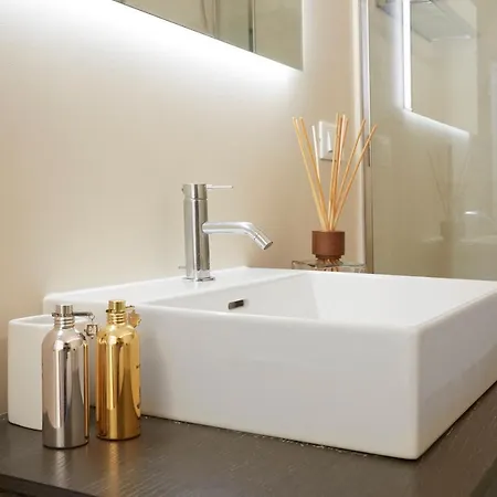 Ulisse - - Luxury *